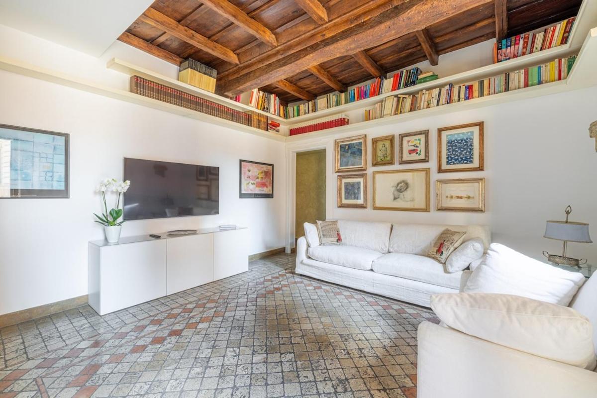 Nostromondo Prestigious 2 Bedrooms Domus In Forum Area