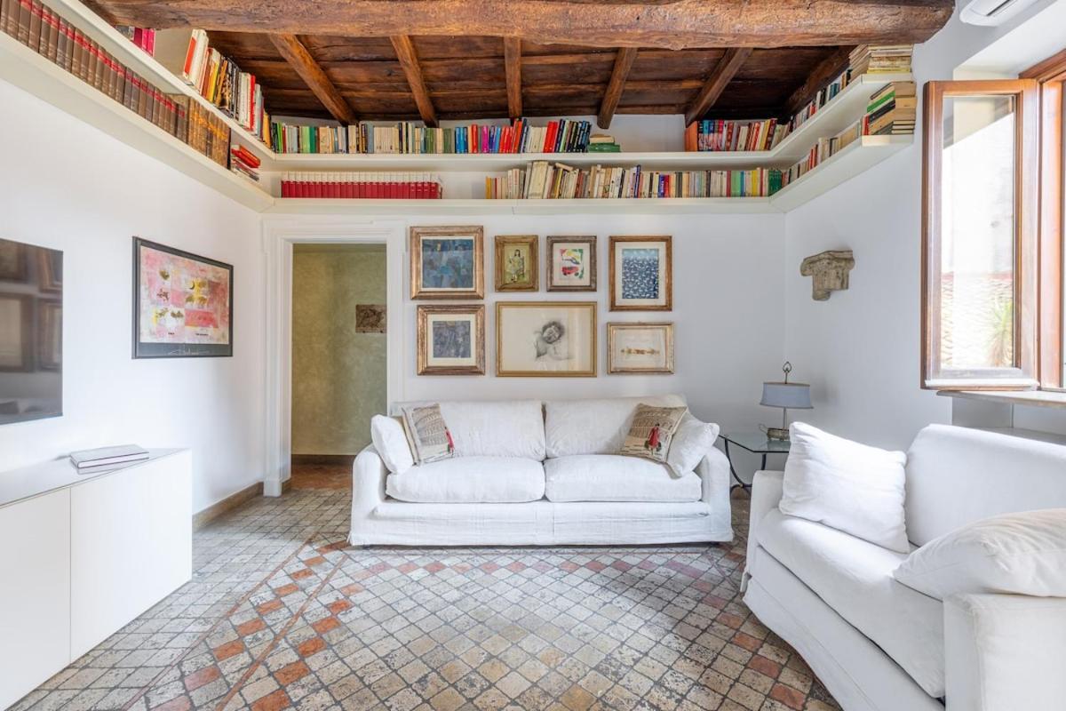 Nostromondo Prestigious 2 Bedrooms Domus In Forum Area
